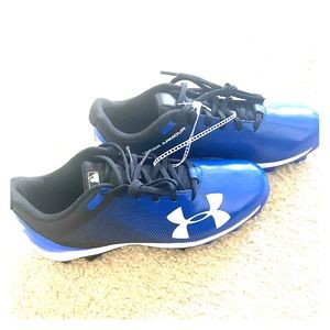 Under Armour Kids' Leadoff RM Baseball Cleats